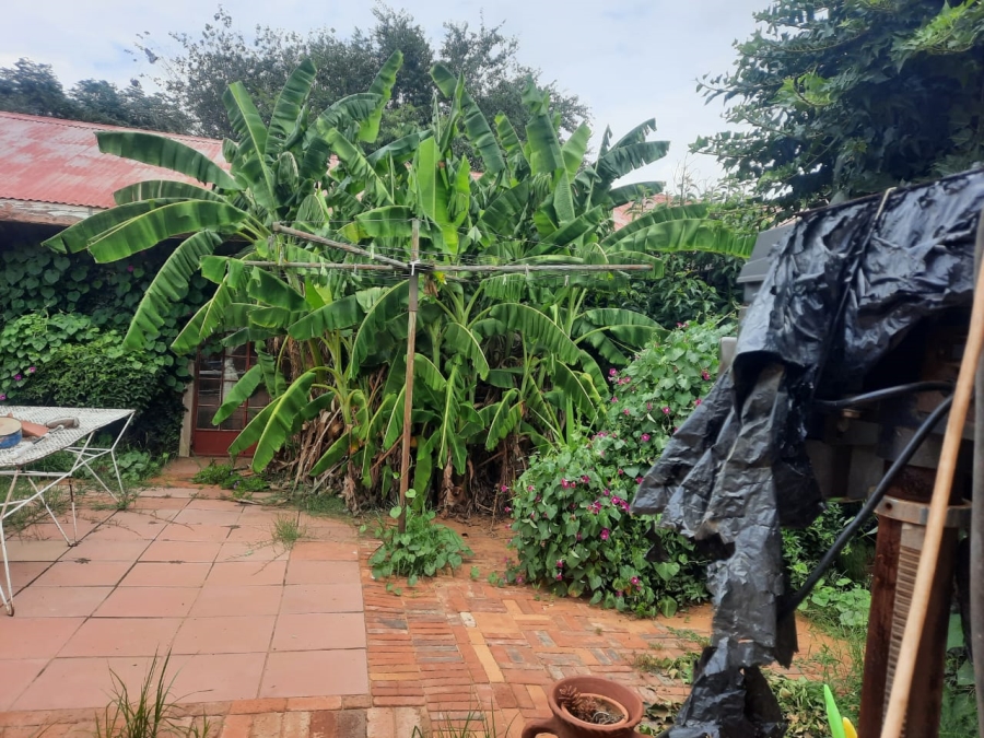 6 Bedroom Property for Sale in Odendaalsrus Free State